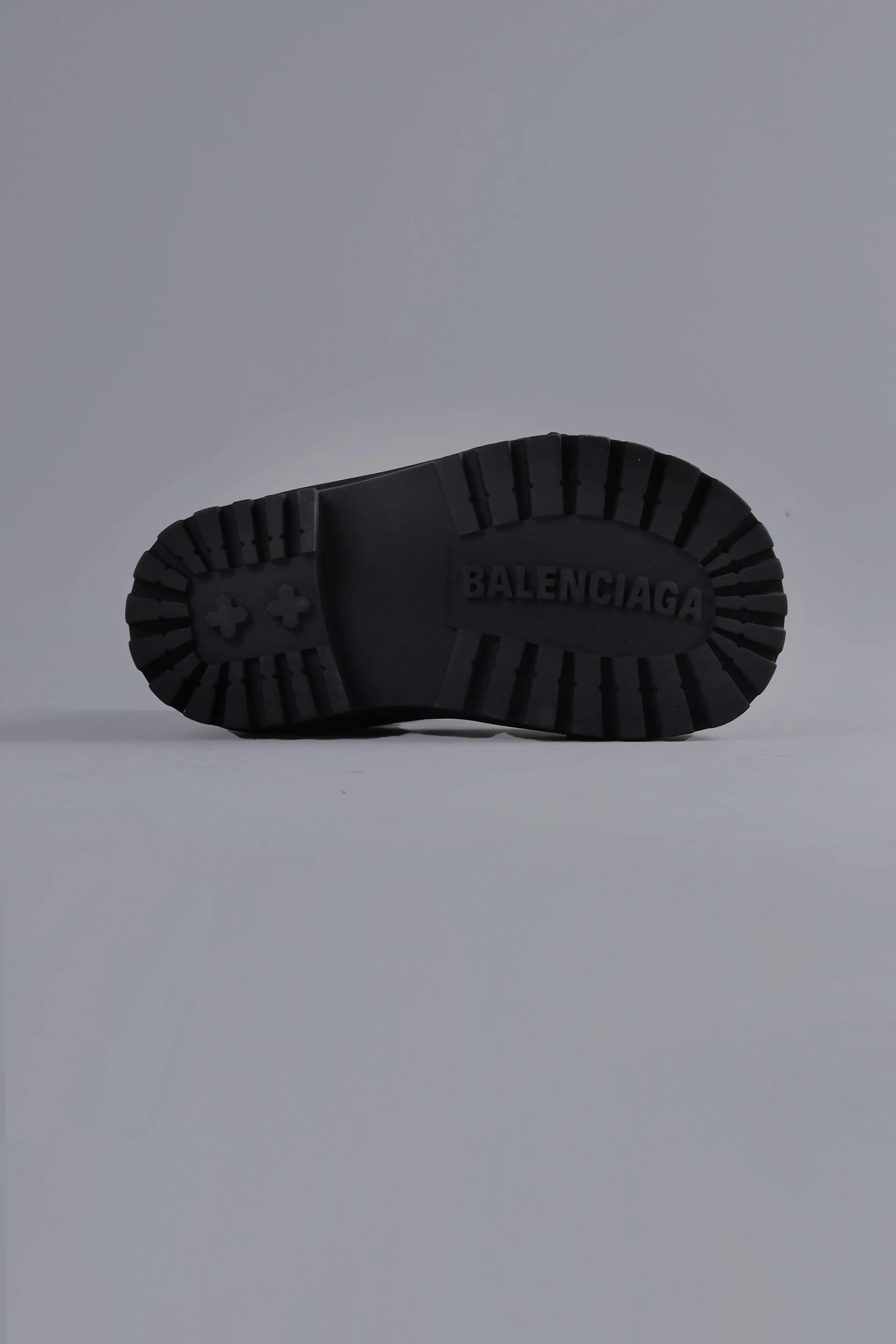 Alaska Low Black