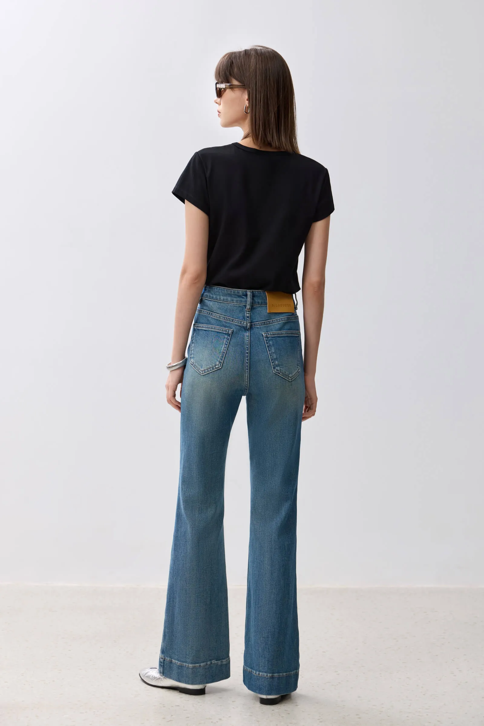 LILY Minimalist Cotton Tee